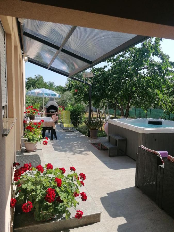 Rooms Katarina Kadumi Exterior foto