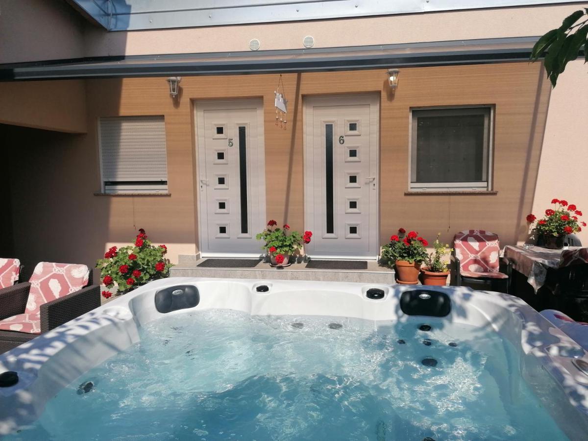 Rooms Katarina Kadumi Exterior foto