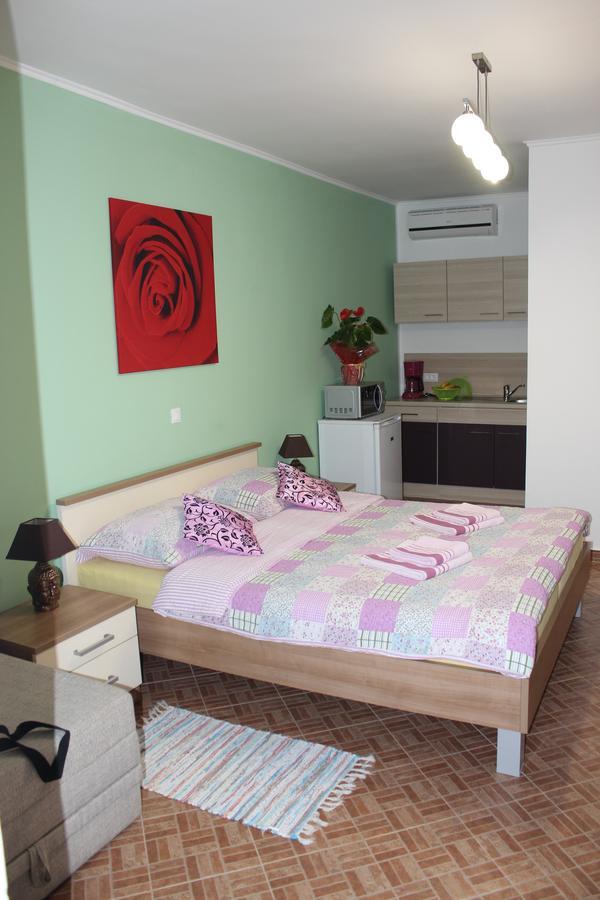 Rooms Katarina Kadumi Exterior foto