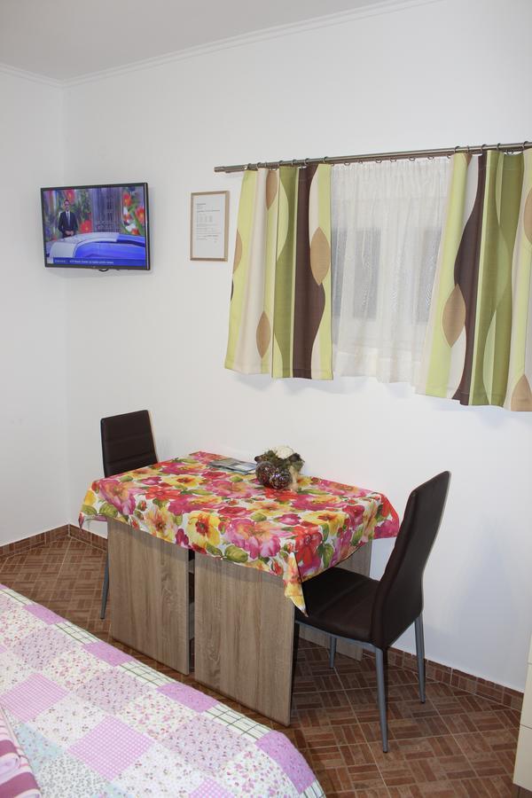 Rooms Katarina Kadumi Exterior foto